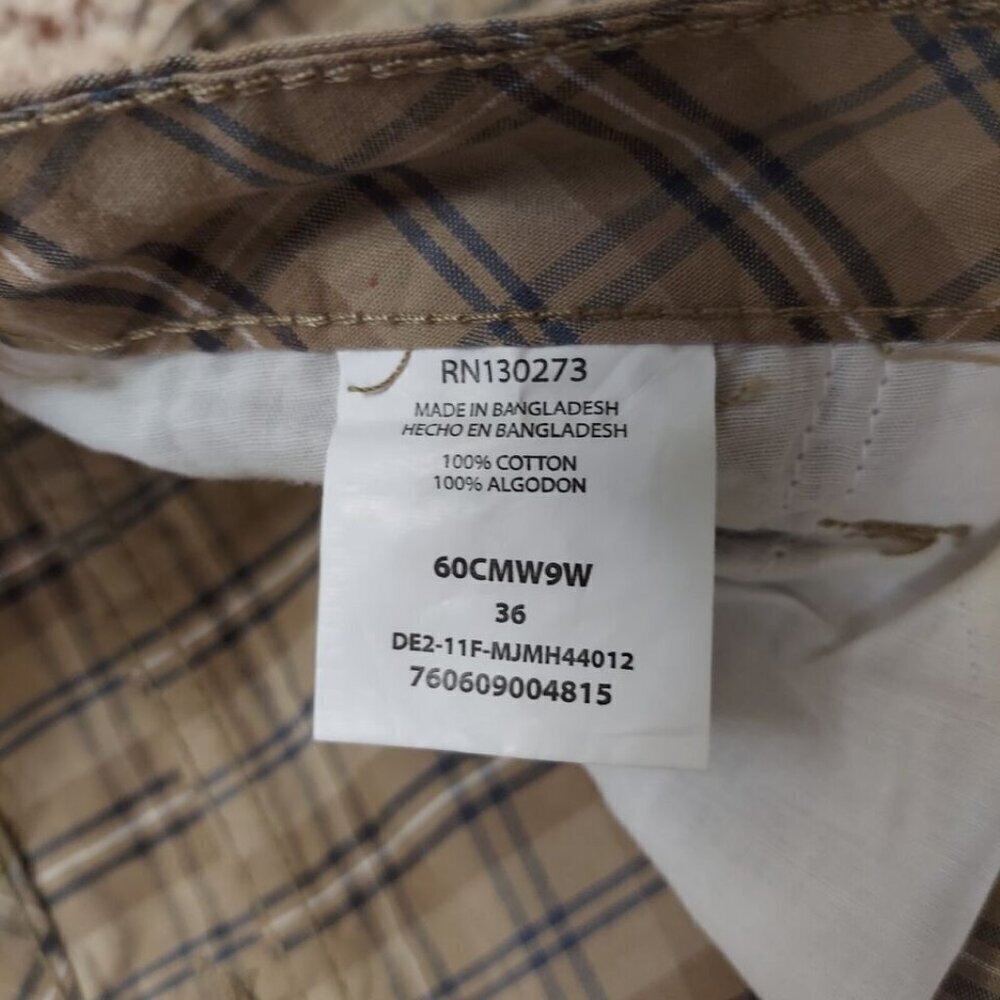 WRANGLER Cargo Shorts Men Size 36 Brown Plaid 10" Inseam Pre-Loved Slight Damage - Picture 7 of 12